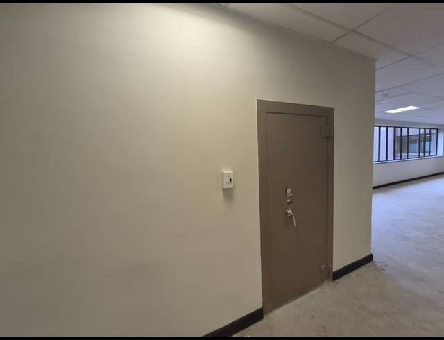 1,153M² OFFICE TO LET IN PARKTOWN